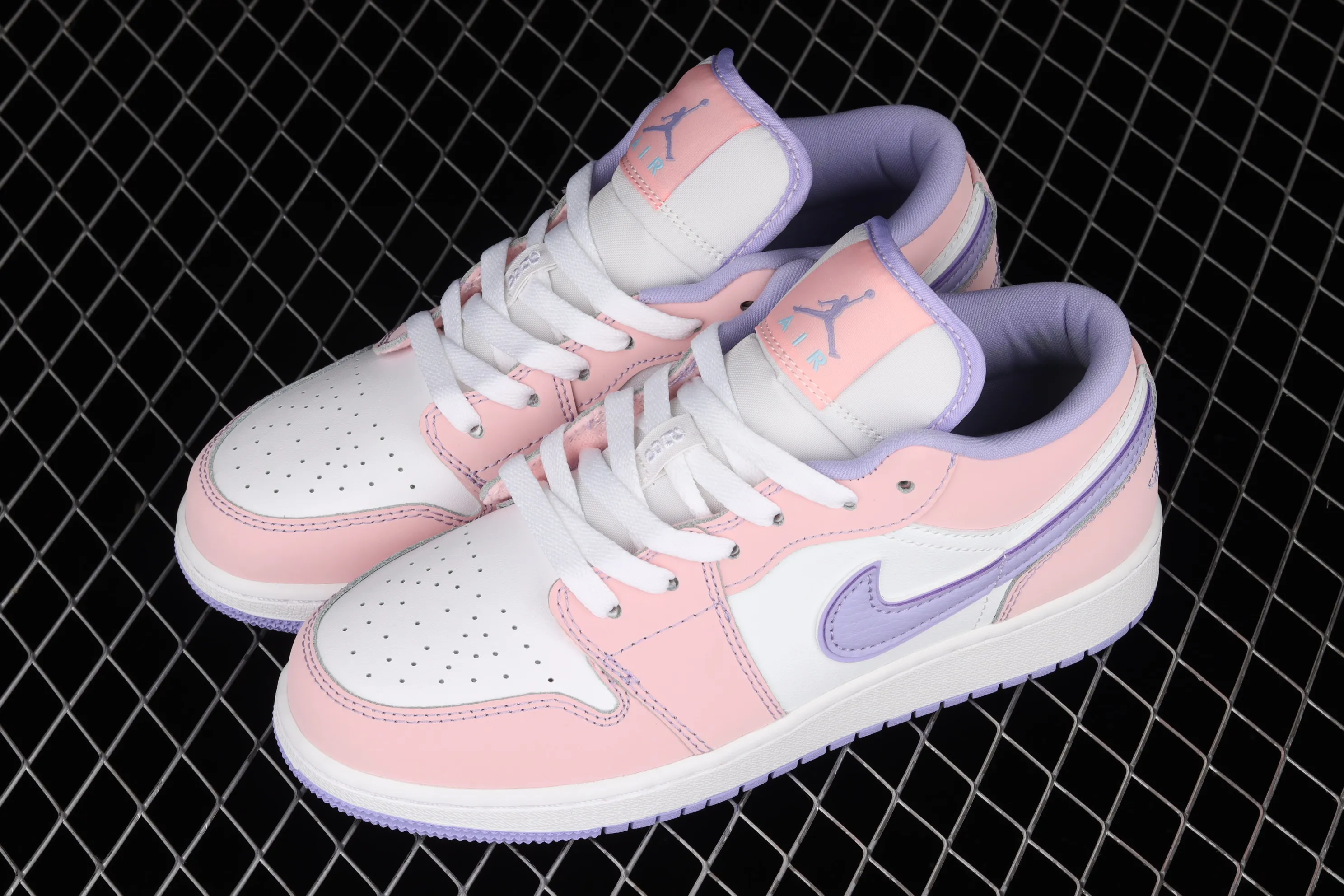 All categories Air Jordan Jordan series basketball shoes Air Jordan 1 Low G version pure original Air Jordan 1 Low AJ1 Joe 1 white purple pink low-top cultural leisure sports sneakers CV9844-600